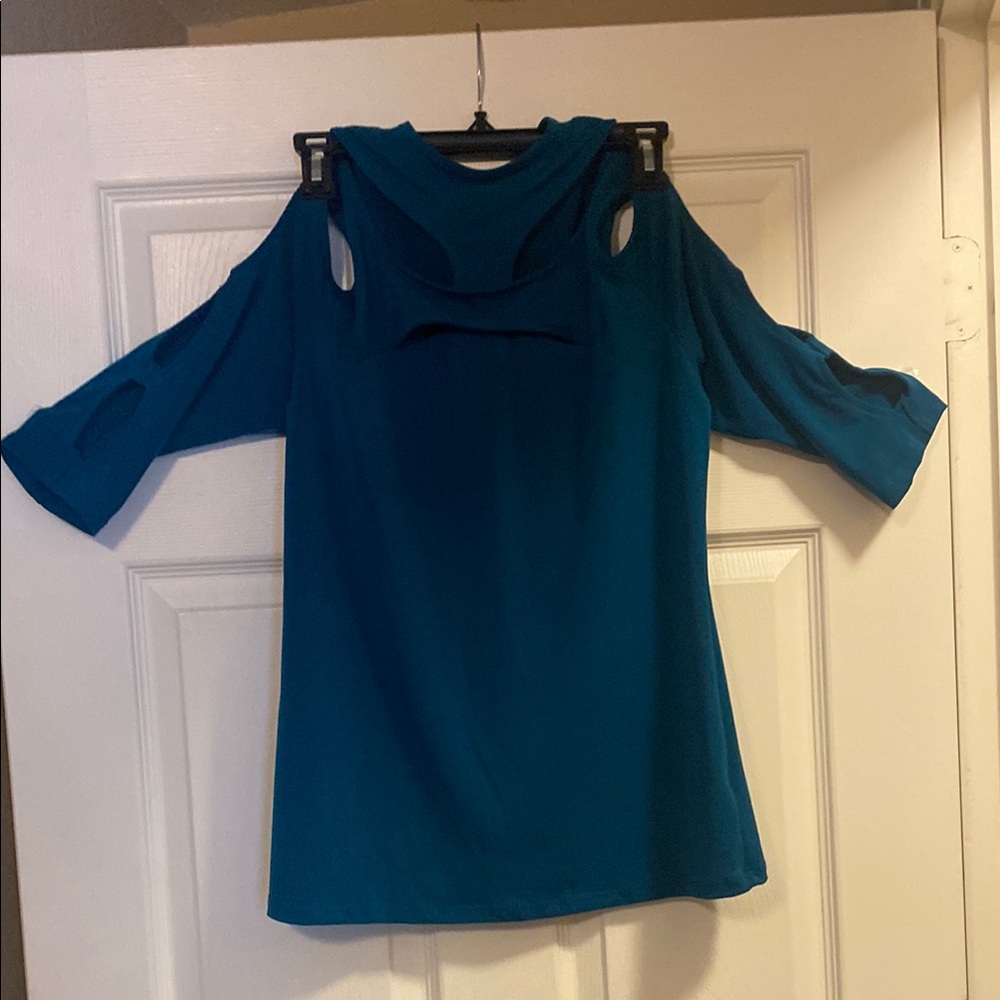 BOLD elements Green Cut Out Blouse
